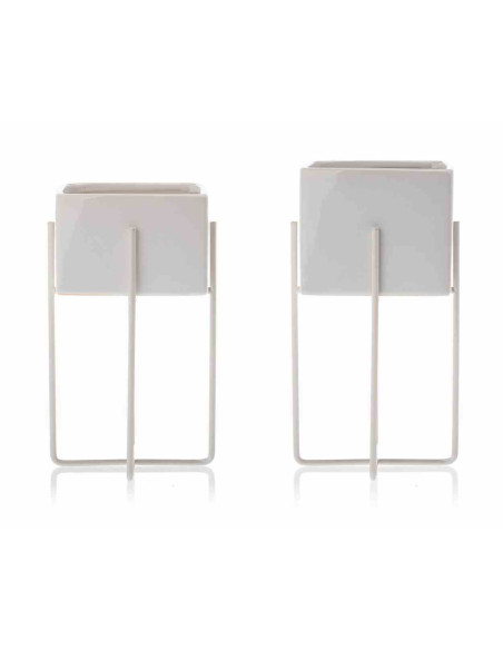 Doniczka Mizu White 21 cm Stelaż wykonany z metalu, osłonka wykonana z ceramiki. Wymiary: 12x12x21 cm.