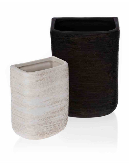 Zestaw doniczek ściennych Lou B&W Komplet zawiera 6 ceramicznych doniczek ściennych w kolorze białym oraz czarnym.