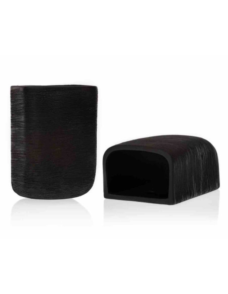 Zestaw doniczek ściennych Lou B&W Komplet zawiera 6 ceramicznych doniczek ściennych w kolorze białym oraz czarnym.